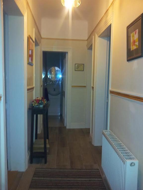 Town House Villa Ennis Eksteriør bilde